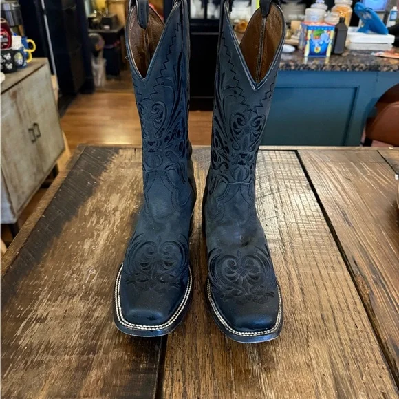 Circle G black Leather embroidered Cowboy Boots - Picture 1 of 9